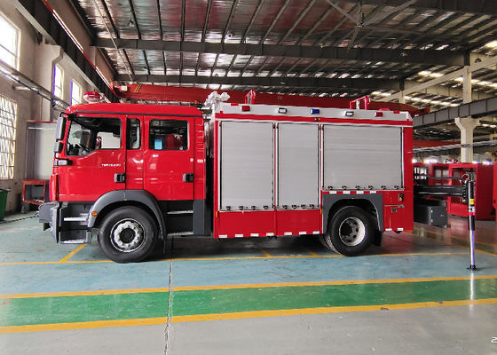 6.5M Lift Lighting System 1480kg Crane Emergency Rescue Fire Truck with Traction