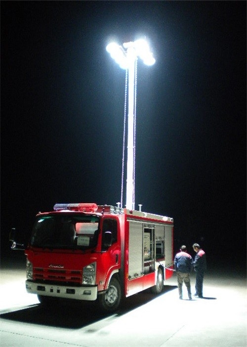 139kw Wireless Intelligent Control Night Illumination Lights Fire Truck 4x2 Drive