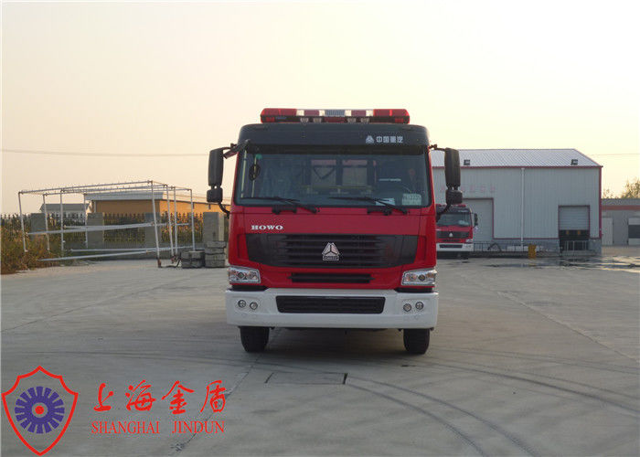Max Speed 90KM/H Tanker Fire Truck , Heavy Rescue Fire Truck Wheelbase 4600mm