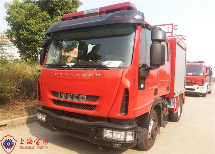 Gross Weight 7800kg Rescue Fire Truck , Human Engineering Design Foam Fire Equipment Truck