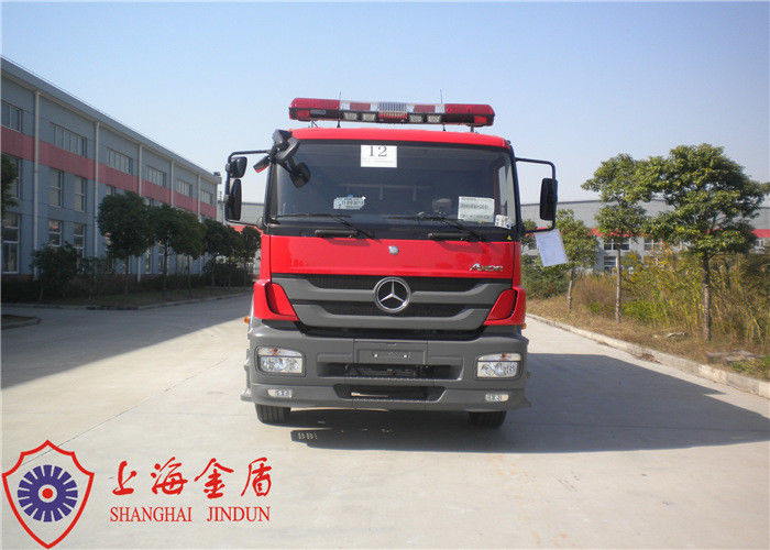 Max Speed 100KM/H Foam Fire Truck Adjustable Seats With 4500 Water 1500 Foam