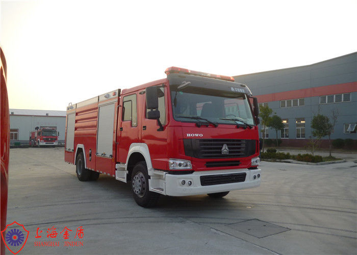 206Kw 4x2 Drive Commercial Fire Trucks Large Space Six Seats Foam Fire Truck