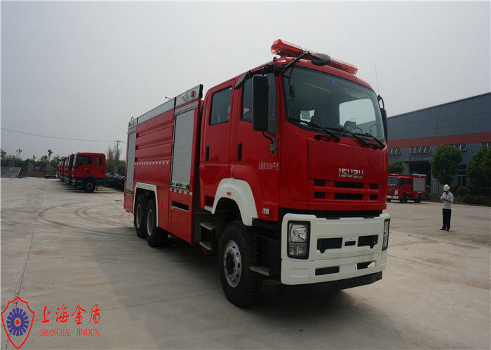 6x4 Drive Foam Rescue Fire Truck 257KW Power With Double Row Structure Cab