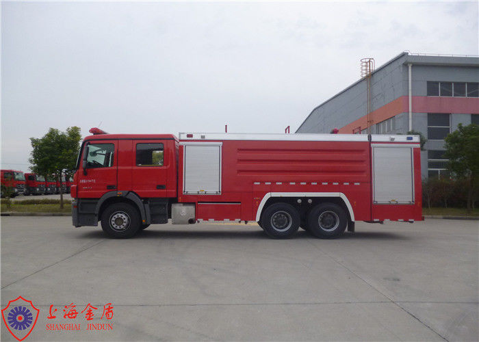 6X4 Drive Six Seats Mercedes Chassis Fire Rescue Truck Throw Range Over 70 Meters