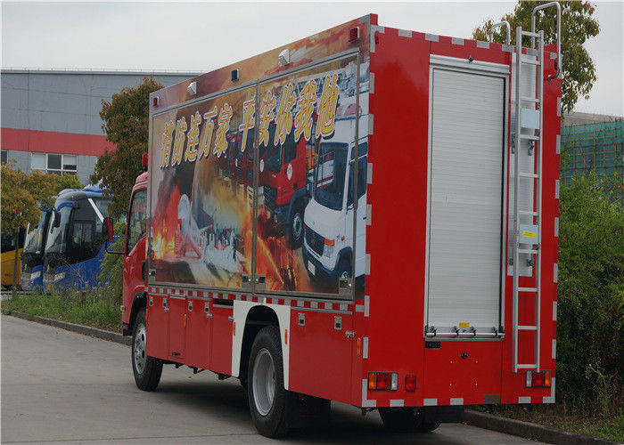 Two Seats Commercial Fire Trucks Japanese Chassis With 13 Sets Communication Modules