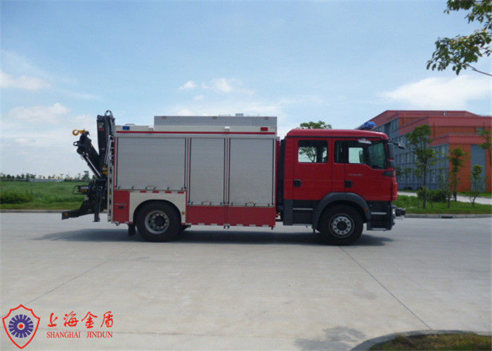Chemical Accidents Pumper Tanker Fire Trucks With 100 Watt Alarm Control System