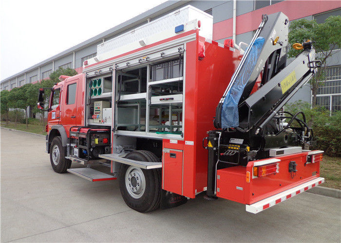 4×4 Emergency Fire and Rescue Trucks with Teloscopic Lighting System and Lift Boom