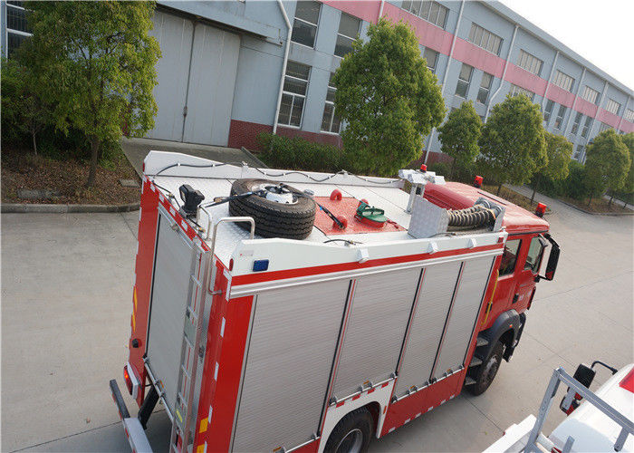 Multifunctional Road and Rail Convertible Fire Fighting Truck 4x2 Drive