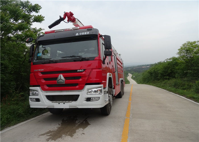 Imported Chassis Water and Foam Tanker Water Tower Fire Truck 20m Working Height