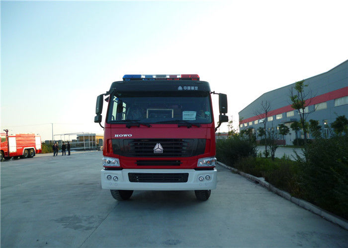 Water Foam And Powder Firefighting Truck