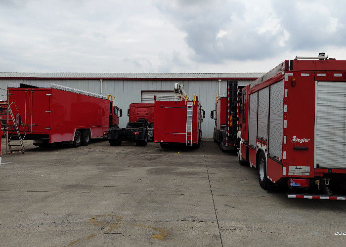 ISO9001 Shock Reducing Rubber Water Tower Fire Truck