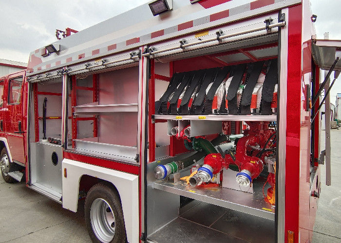 Isuzu 4x2 Chassis Water Tanker Fire Truck with Imported Fire Pump and Fire Monitor