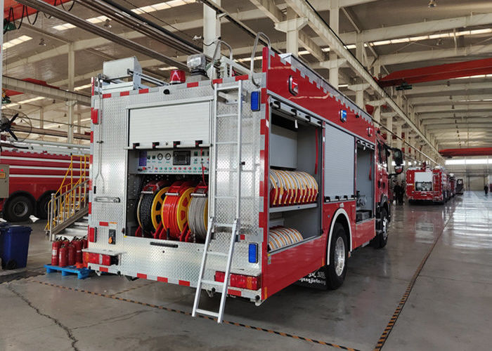 206kw Four doors Lengthen Cab Water Tanker Fire Truck With 8000L Water/Foam