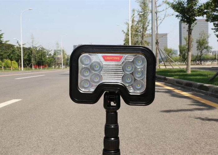 Wind Resistance 110km/H 1.8m Foldable Searchlight Mounted on Special Vehicles